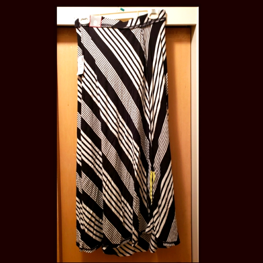 🔥👗Avenue Womans Skirt